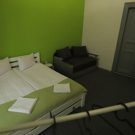 Family Hostel Lviv Eksteriør bilde