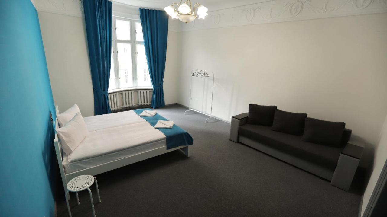 Family Hostel Lviv Eksteriør bilde