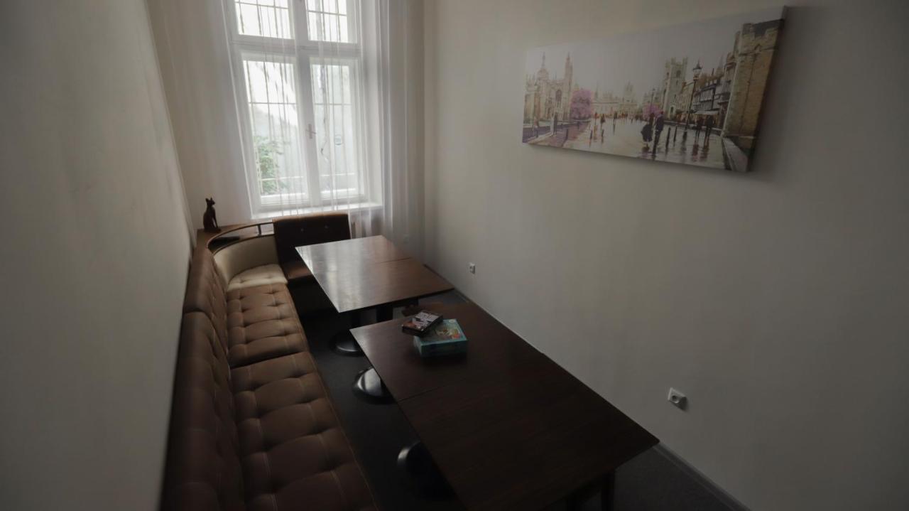 Family Hostel Lviv Eksteriør bilde